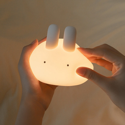 트렌마켓플랜룩스플랜룩스 버니번 귀여운 토끼 LED 무드등 취침등 수면등 수유등 조명